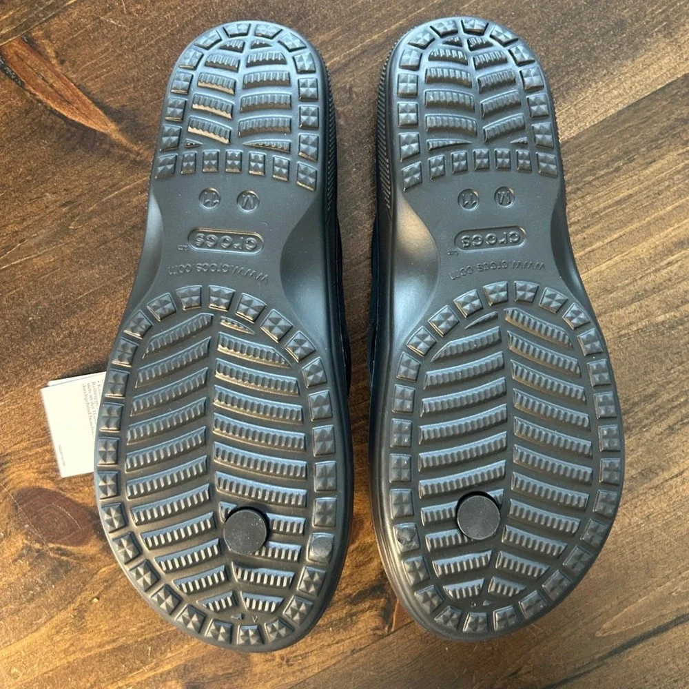 Crocs Baya II Flip Men Size 11 Black NEW Lightweight Comfort Sandal Summer Beach